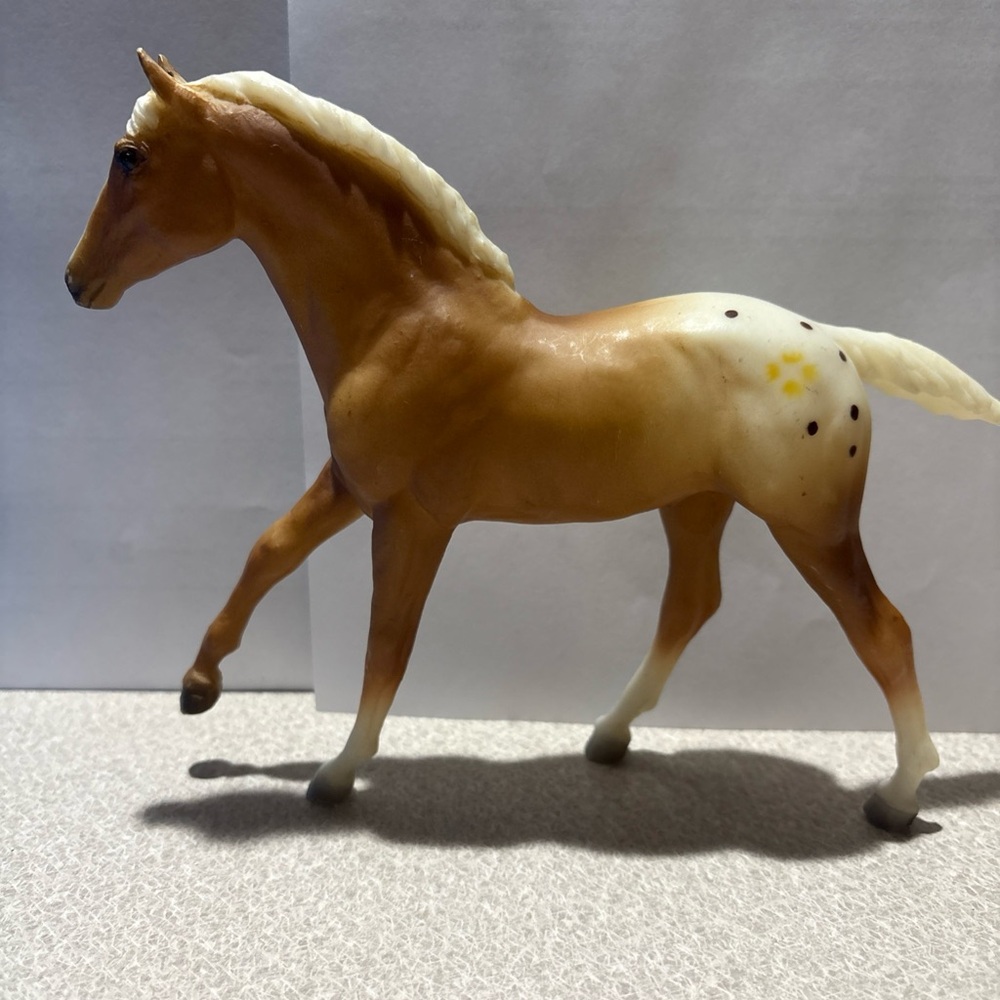 Breyer Model Horse Monka Tonga "Big Medicine" 1998 Limited Edition series